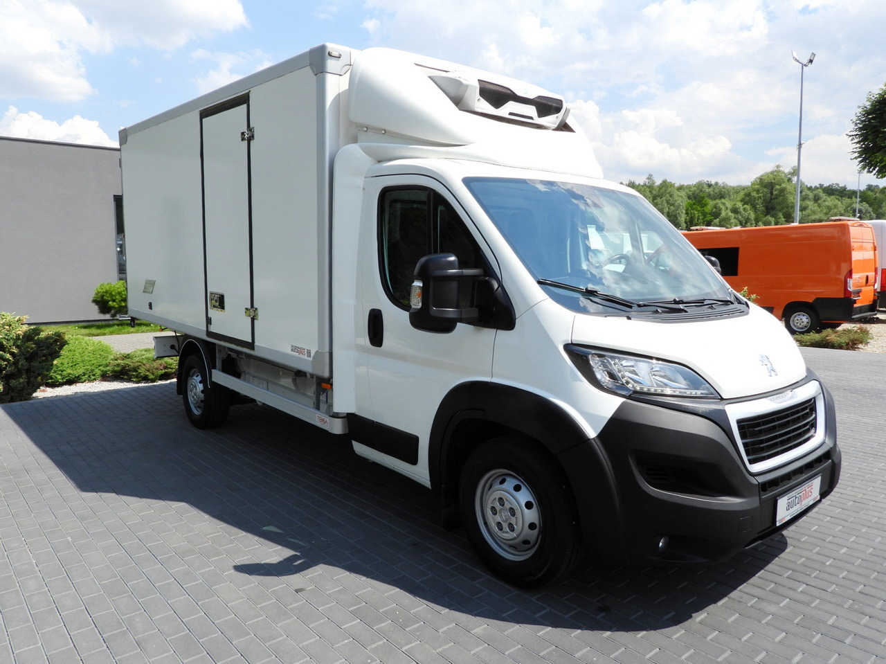 PEUGEOT BOXER REGRIGERATOR BOX 0*C 8 PALLETS CRUISE CONTROL LED LIGHTS AIR CONDITIONING 165HP - Επαγγελματικό αυτοκίνητο ψυγείο: φωτογραφία 4 PEUGEOT BOXER REGRIGERATOR BOX 0*C 8 PALLETS CRUISE CONTROL LED LIGHTS AIR CONDITIONING 165HP - Επαγγελματικό αυτοκίνητο ψυγείο: φωτογραφία 4