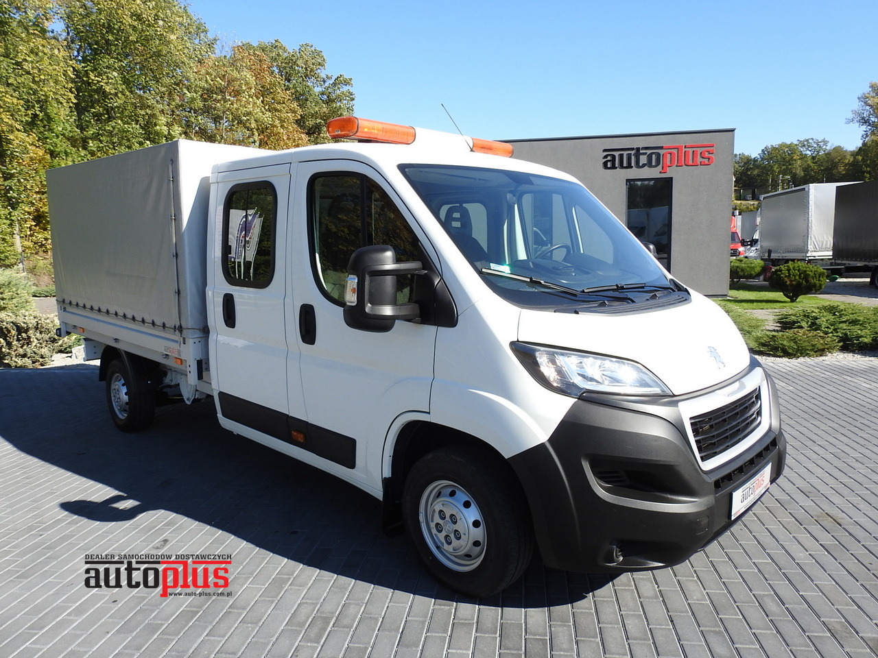 PEUGEOT BOXER STAKE BODY DOUBLE CABIN DOKA 7 SEATS AIR CONDITIONING 140HP - Διπλοκάμπινο ελαφρύ επαγγελματικό: φωτογραφία 1 PEUGEOT BOXER STAKE BODY DOUBLE CABIN DOKA 7 SEATS AIR CONDITIONING 140HP - Διπλοκάμπινο ελαφρύ επαγγελματικό: φωτογραφία 1