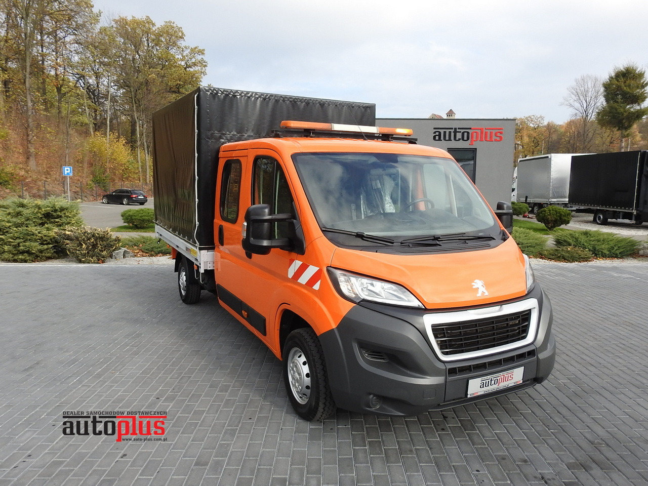 PEUGEOT BOXER STAKE BODY TARPAULIN DOUBLE CABIN DOKA 7 SEATS AIR CONDITIONING PNEUMATICS 140HP - Μικρό φορτηγό με καρότσα: φωτογραφία 1 PEUGEOT BOXER STAKE BODY TARPAULIN DOUBLE CABIN DOKA 7 SEATS AIR CONDITIONING PNEUMATICS 140HP - Μικρό φορτηγό με καρότσα: φωτογραφία 1