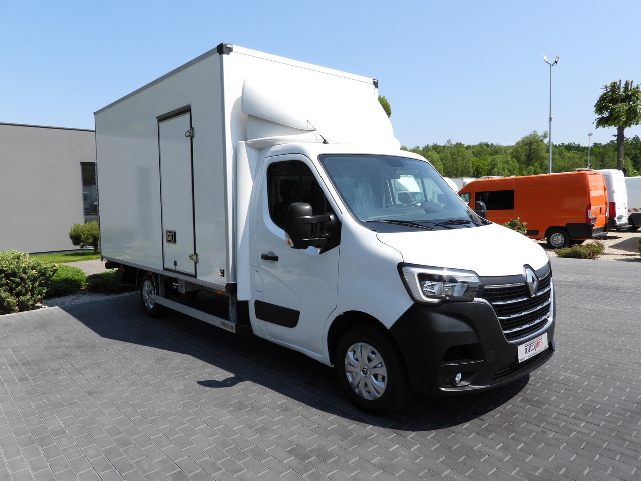 RENAULT MASTER BOX LIFT 8 PALLETS CRUISE CONTROL LED LIGHTS AIR CONDITIONING 165HP - Επαγγελματικό αυτοκίνητο κόφα: φωτογραφία 4 RENAULT MASTER BOX LIFT 8 PALLETS CRUISE CONTROL LED LIGHTS AIR CONDITIONING 165HP - Επαγγελματικό αυτοκίνητο κόφα: φωτογραφία 4