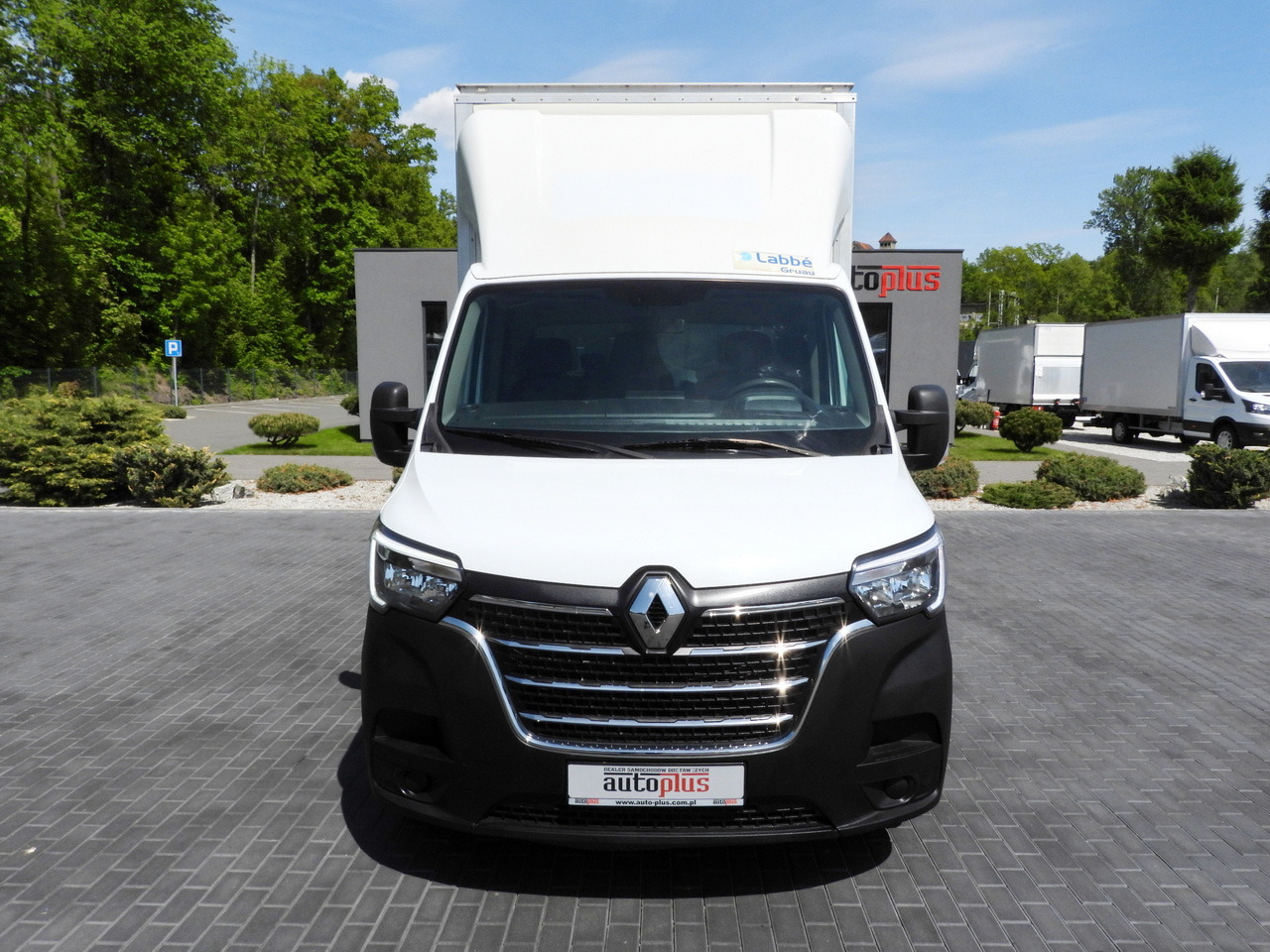 RENAULT MASTER BOX LIFT 8 PALLETS CRUISE CONTROL NAVIGATION LED LIGHTS TWIN WHEELS AIR CONDITIONING 145HP - Επαγγελματικό αυτοκίνητο κόφα: φωτογραφία 5 RENAULT MASTER BOX LIFT 8 PALLETS CRUISE CONTROL NAVIGATION LED LIGHTS TWIN WHEELS AIR CONDITIONING 145HP - Επαγγελματικό αυτοκίνητο κόφα: φωτογραφία 5
