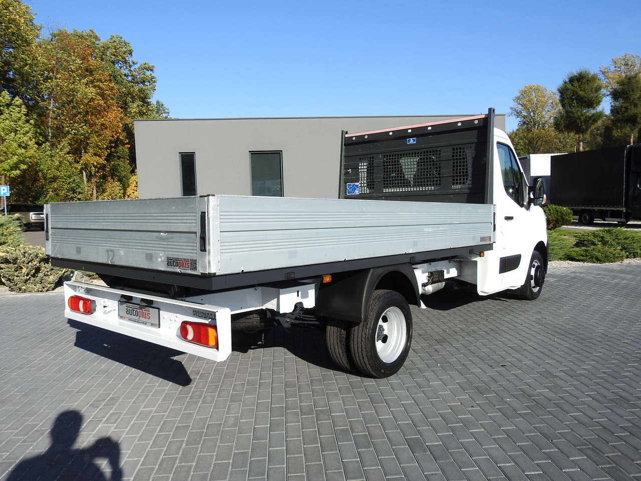 RENAULT MASTER STAKE BODY CRUISE CONTROL AIR CONDITIONING LED LIGHTS TWIN WHEELS 130HP - Μικρό φορτηγό με καρότσα: φωτογραφία 3 RENAULT MASTER STAKE BODY CRUISE CONTROL AIR CONDITIONING LED LIGHTS TWIN WHEELS 130HP - Μικρό φορτηγό με καρότσα: φωτογραφία 3