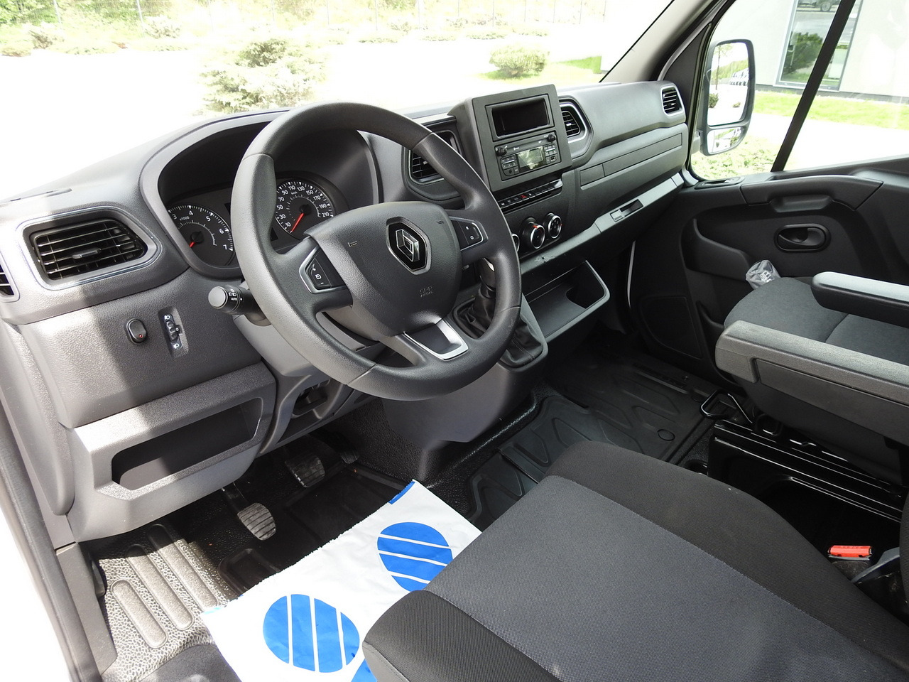 RENAULT MASTER TARPAULIN 10 PALLETS WEBASTO CRUISE CONTROL AIR CONDITIONING LED LIGHTS PNEUMATICS 165HP - Επαγγελματικό αυτοκίνητο με μουσαμά: φωτογραφία 2 RENAULT MASTER TARPAULIN 10 PALLETS WEBASTO CRUISE CONTROL AIR CONDITIONING LED LIGHTS PNEUMATICS 165HP - Επαγγελματικό αυτοκίνητο με μουσαμά: φωτογραφία 2