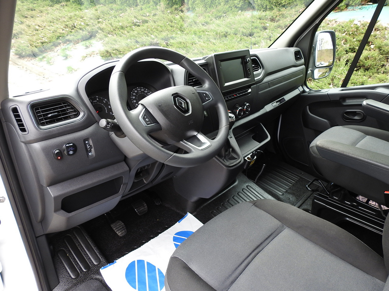 RENAULT MASTER TARPAULIN 10 PALLETS WEBASTO CRUISE CONTROL NAVIGATION AIR CONDITIONING LED LIGHTS PNEUMATICS 165HP - Επαγγελματικό αυτοκίνητο με μουσαμά: φωτογραφία 2 RENAULT MASTER TARPAULIN 10 PALLETS WEBASTO CRUISE CONTROL NAVIGATION AIR CONDITIONING LED LIGHTS PNEUMATICS 165HP - Επαγγελματικό αυτοκίνητο με μουσαμά: φωτογραφία 2