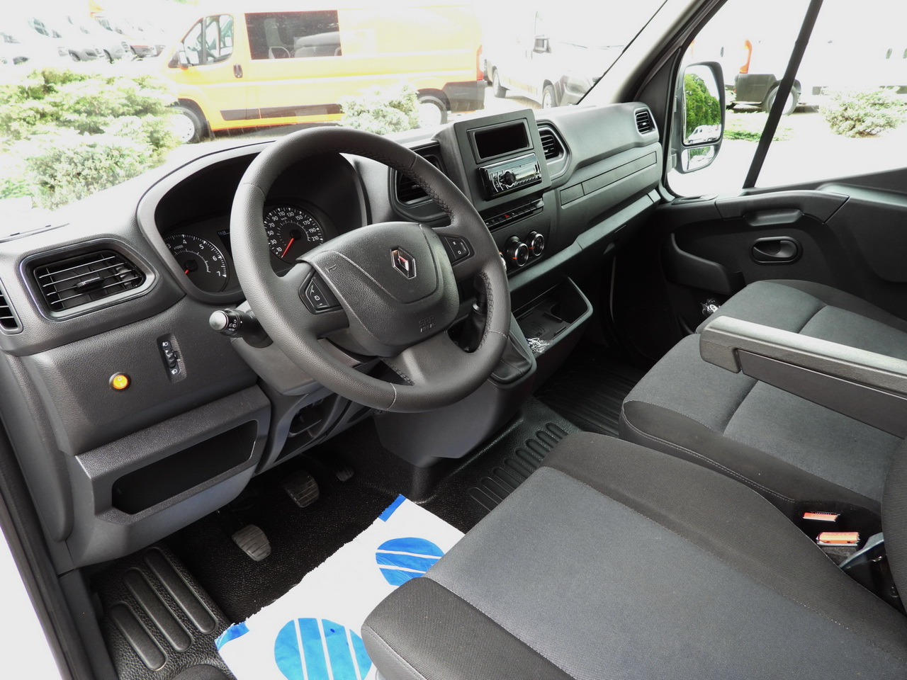 RENAULT MASTER TARPAULIN LIFT 10 PALLETS WEBASTO CRUISE CONTROL LED LIGHTS PNEUMATICS AIR CONDITIONING 165HP - Επαγγελματικό αυτοκίνητο με μουσαμά: φωτογραφία 2 RENAULT MASTER TARPAULIN LIFT 10 PALLETS WEBASTO CRUISE CONTROL LED LIGHTS PNEUMATICS AIR CONDITIONING 165HP - Επαγγελματικό αυτοκίνητο με μουσαμά: φωτογραφία 2