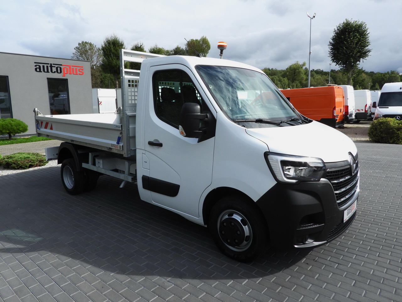 RENAULT MASTER TIPPER CRUISE CONTROL LED LIGHTS TWIN WHEELS AIR CONDITIONING 130HP - Όχημα με ανατρεπομενη καροτσα: φωτογραφία 5 RENAULT MASTER TIPPER CRUISE CONTROL LED LIGHTS TWIN WHEELS AIR CONDITIONING 130HP - Όχημα με ανατρεπομενη καροτσα: φωτογραφία 5