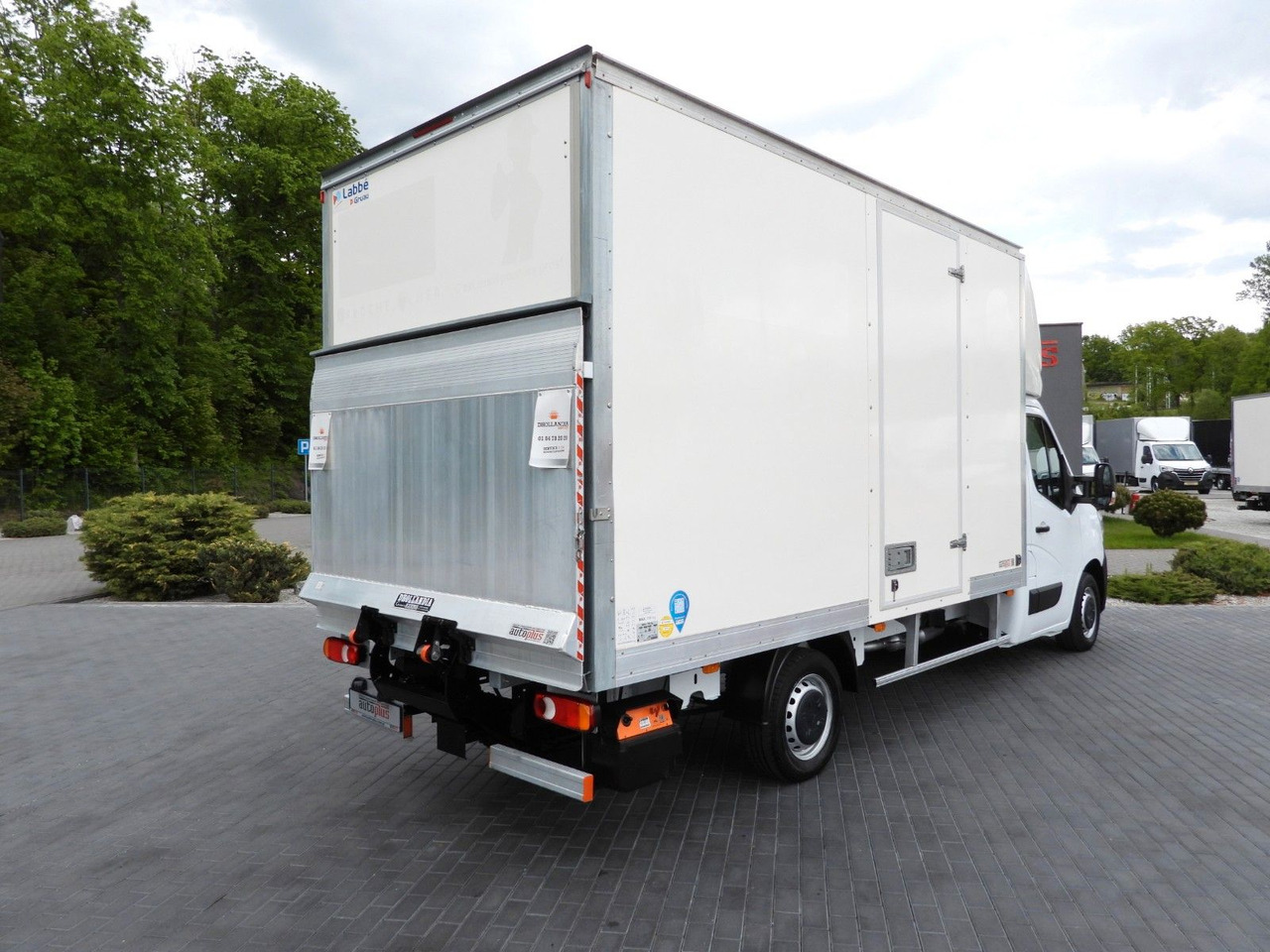 Renault MASTER KOFFER AUFZUG 8 PALETTEN TEMPOMAT A/C LED Renault MASTER KOFFER AUFZUG 8 PALETTEN TEMPOMAT A/C LED - Επαγγελματικό αυτοκίνητο κόφα: φωτογραφία 3 Renault MASTER KOFFER AUFZUG 8 PALETTEN TEMPOMAT A/C LED Renault MASTER KOFFER AUFZUG 8 PALETTEN TEMPOMAT A/C LED - Επαγγελματικό αυτοκίνητο κόφα: φωτογραφία 3