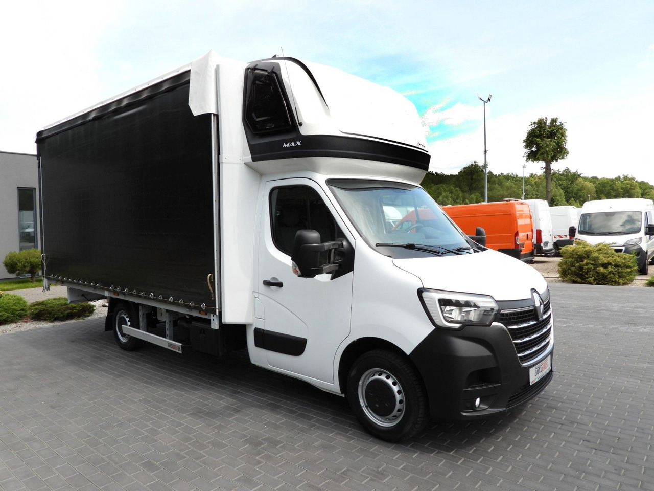 Renault MASTER PRITSCHE PLANE 12 PALETTEN WEBASTO A/C - Επαγγελματικό αυτοκίνητο με μουσαμά: φωτογραφία 4 Renault MASTER PRITSCHE PLANE 12 PALETTEN WEBASTO A/C - Επαγγελματικό αυτοκίνητο με μουσαμά: φωτογραφία 4