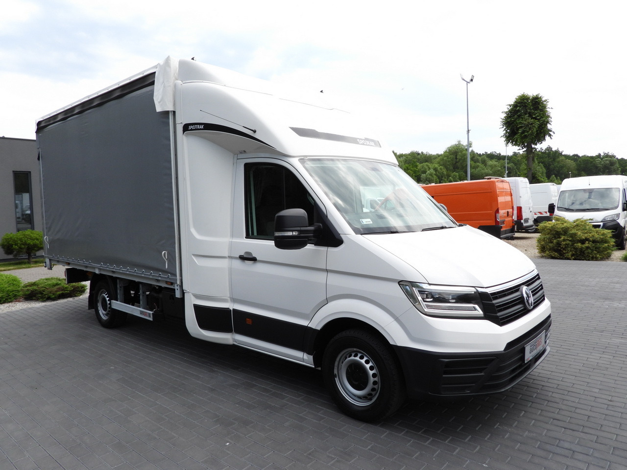 VOLKSWAGEN CRAFTER TARPAULIN 8 PALLETS CRUISE CONTROL LED LIGHTS AIR CONDITIONING 180HP - Επαγγελματικό αυτοκίνητο με μουσαμά: φωτογραφία 4 VOLKSWAGEN CRAFTER TARPAULIN 8 PALLETS CRUISE CONTROL LED LIGHTS AIR CONDITIONING 180HP - Επαγγελματικό αυτοκίνητο με μουσαμά: φωτογραφία 4