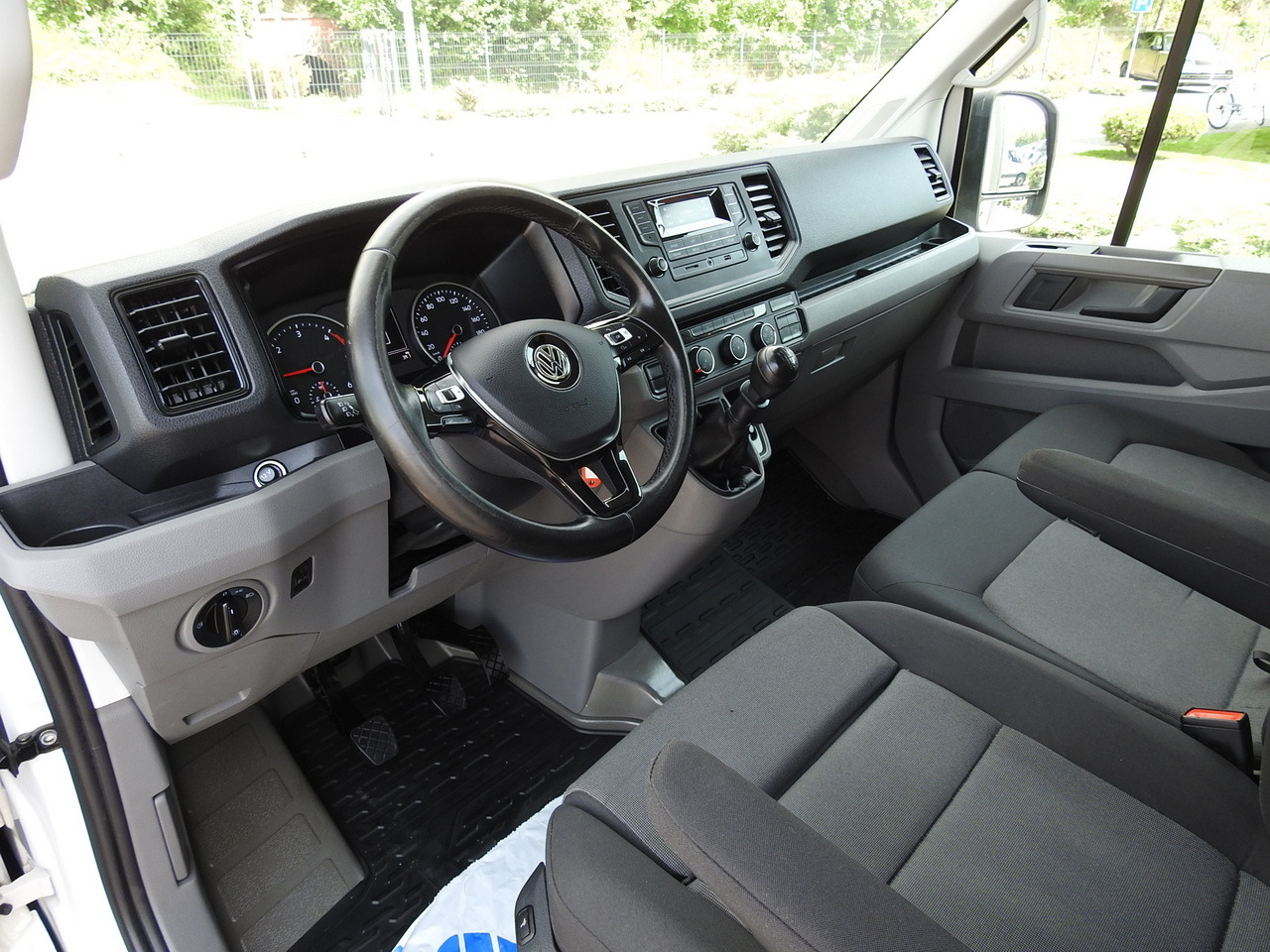 VOLKSWAGEN CRAFTER TARPAULIN LIFT 8 PALLETS WEBASTO CRUISE CONTROL 180HP - Επαγγελματικό αυτοκίνητο με μουσαμά: φωτογραφία 2 VOLKSWAGEN CRAFTER TARPAULIN LIFT 8 PALLETS WEBASTO CRUISE CONTROL 180HP - Επαγγελματικό αυτοκίνητο με μουσαμά: φωτογραφία 2