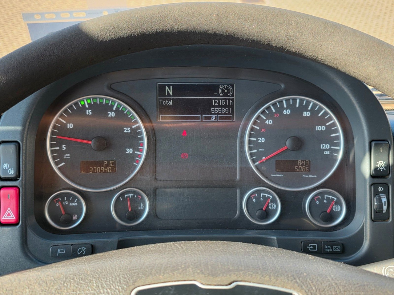 Επαγγελματικό αυτοκίνητο με μουσαμά MAN TGL 8.180 4X2 BL / Ladebordwand / Rückfahrkamera: φωτογραφία 24
