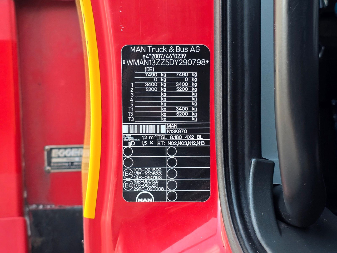 Επαγγελματικό αυτοκίνητο με μουσαμά MAN TGL 8.180 4X2 BL / Ladebordwand / Rückfahrkamera: φωτογραφία 16