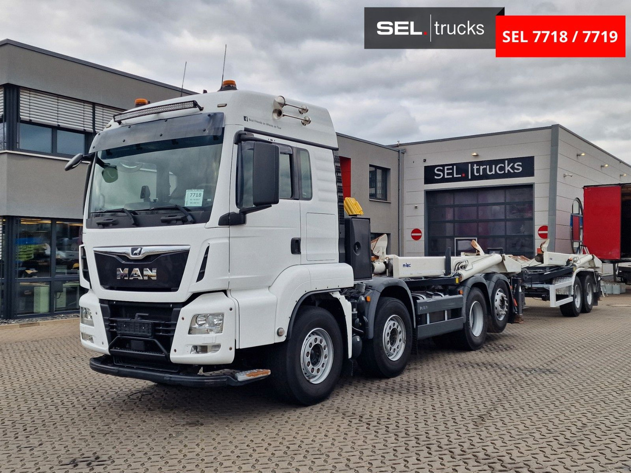 MAN TGS 35.500.8X2-6 BL / Silosteller / Lenkachse - Φορτηγό ανατρεπόμενο: φωτογραφία 1 MAN TGS 35.500.8X2-6 BL / Silosteller / Lenkachse - Φορτηγό ανατρεπόμενο: φωτογραφία 1