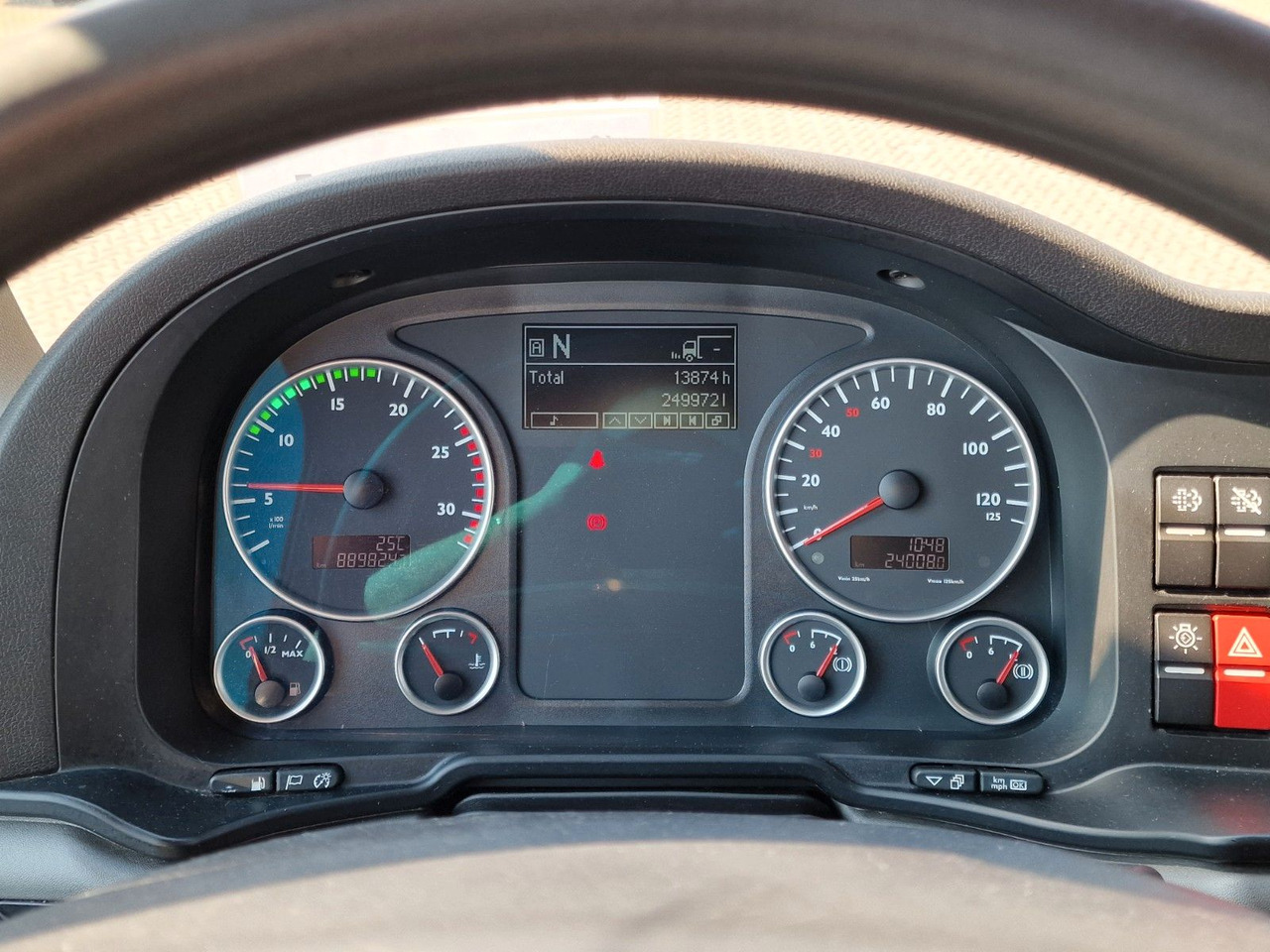 Φορτηγό μουσαμάς MAN TGX 18.440 4X2 LL-U / Intarder /Jumbo /Durchlade: φωτογραφία 19 Φορτηγό μουσαμάς MAN TGX 18.440 4X2 LL-U / Intarder /Jumbo /Durchlade: φωτογραφία 19