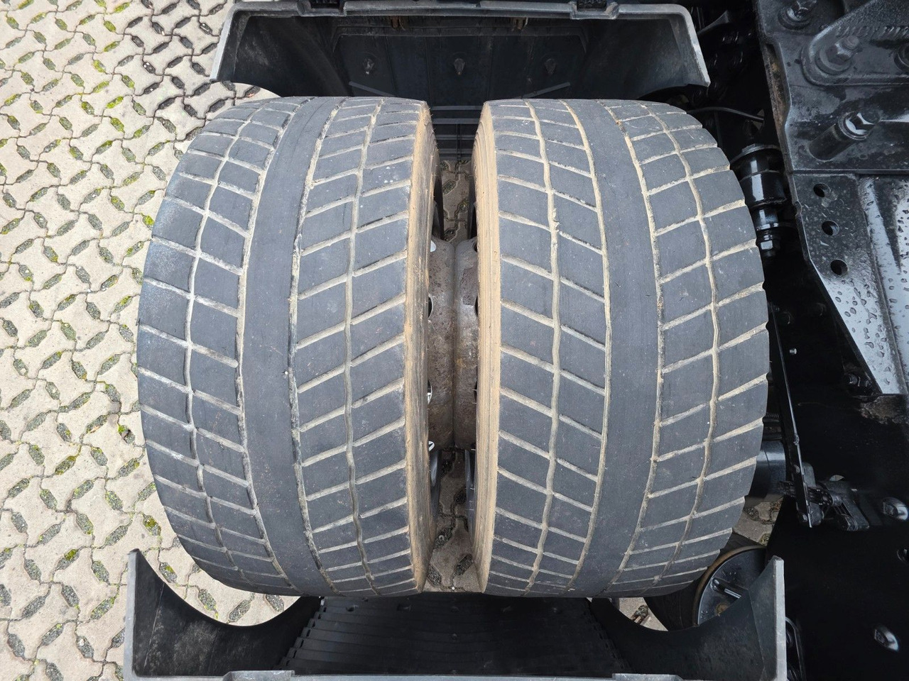 Τράκτορας MAN TGX 18.460 4X2 LLS-U / Retarder / 2 Tanks: φωτογραφία 49 Τράκτορας MAN TGX 18.460 4X2 LLS-U / Retarder / 2 Tanks: φωτογραφία 49