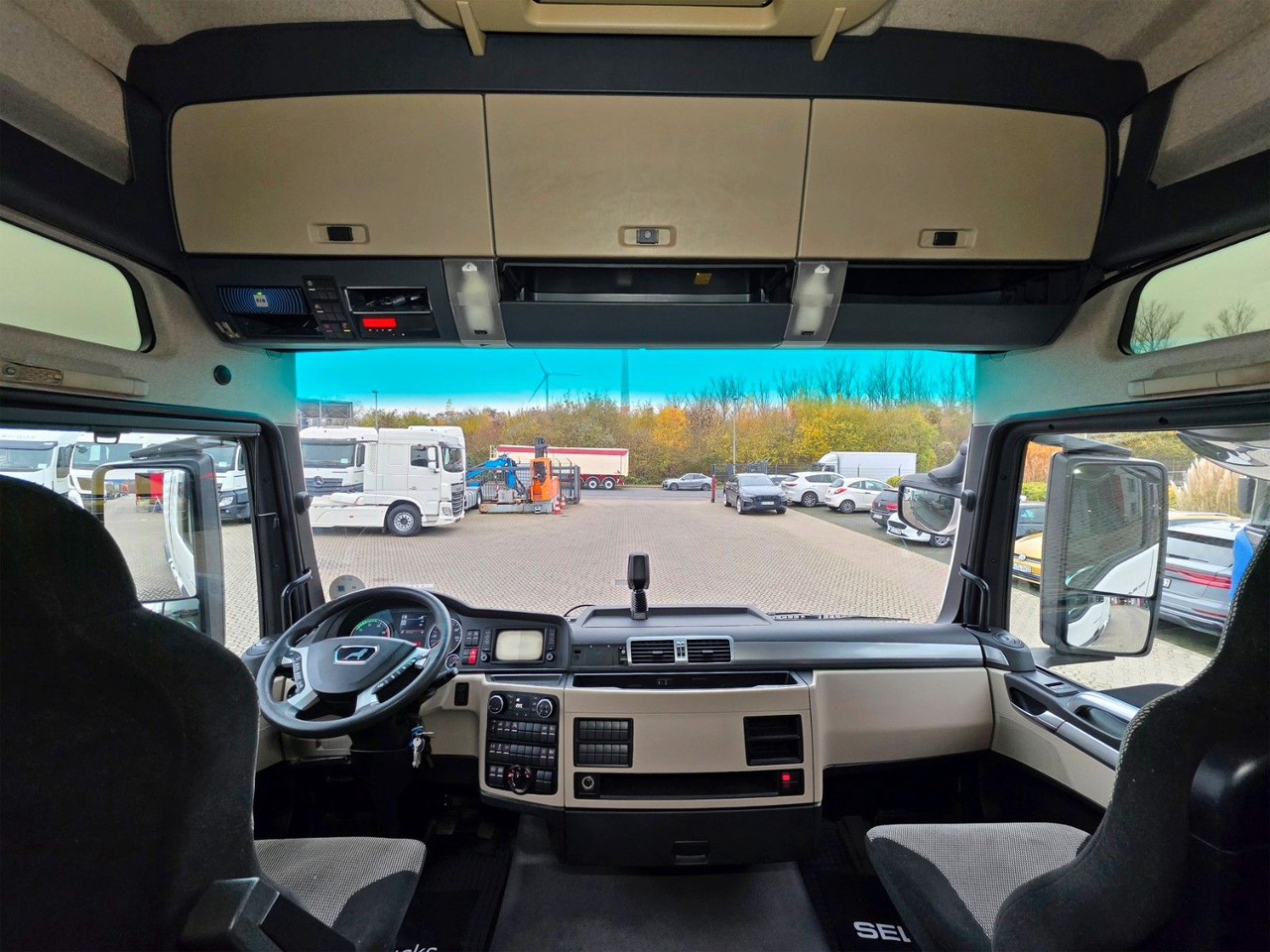 Τράκτορας MAN TGX 18.460 4X2 LLS-U / Retarder / 2 Tanks: φωτογραφία 32 Τράκτορας MAN TGX 18.460 4X2 LLS-U / Retarder / 2 Tanks: φωτογραφία 32