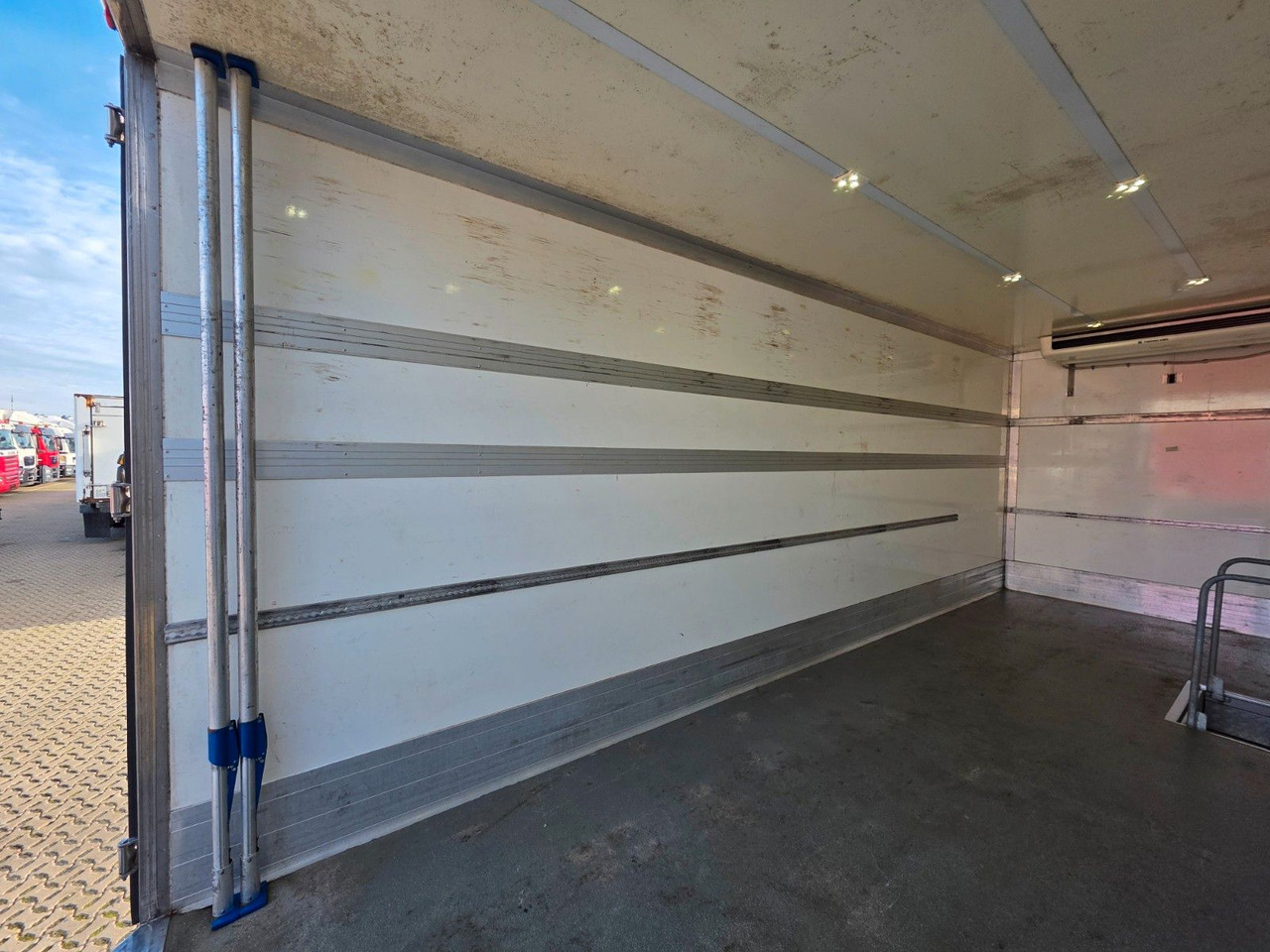 Φορτηγό ψυγείο Mercedes-Benz Atego 1218 / Ldbw / Seitentür: rechts: φωτογραφία 13