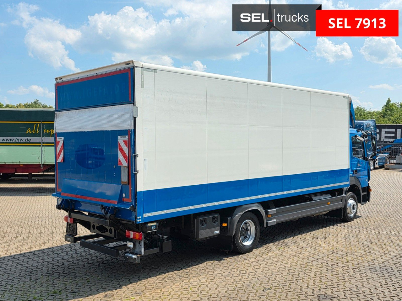 Mercedes-Benz Atego 1221 / Ladebordwand - Φορτηγό κόφα: φωτογραφία 5 Mercedes-Benz Atego 1221 / Ladebordwand - Φορτηγό κόφα: φωτογραφία 5