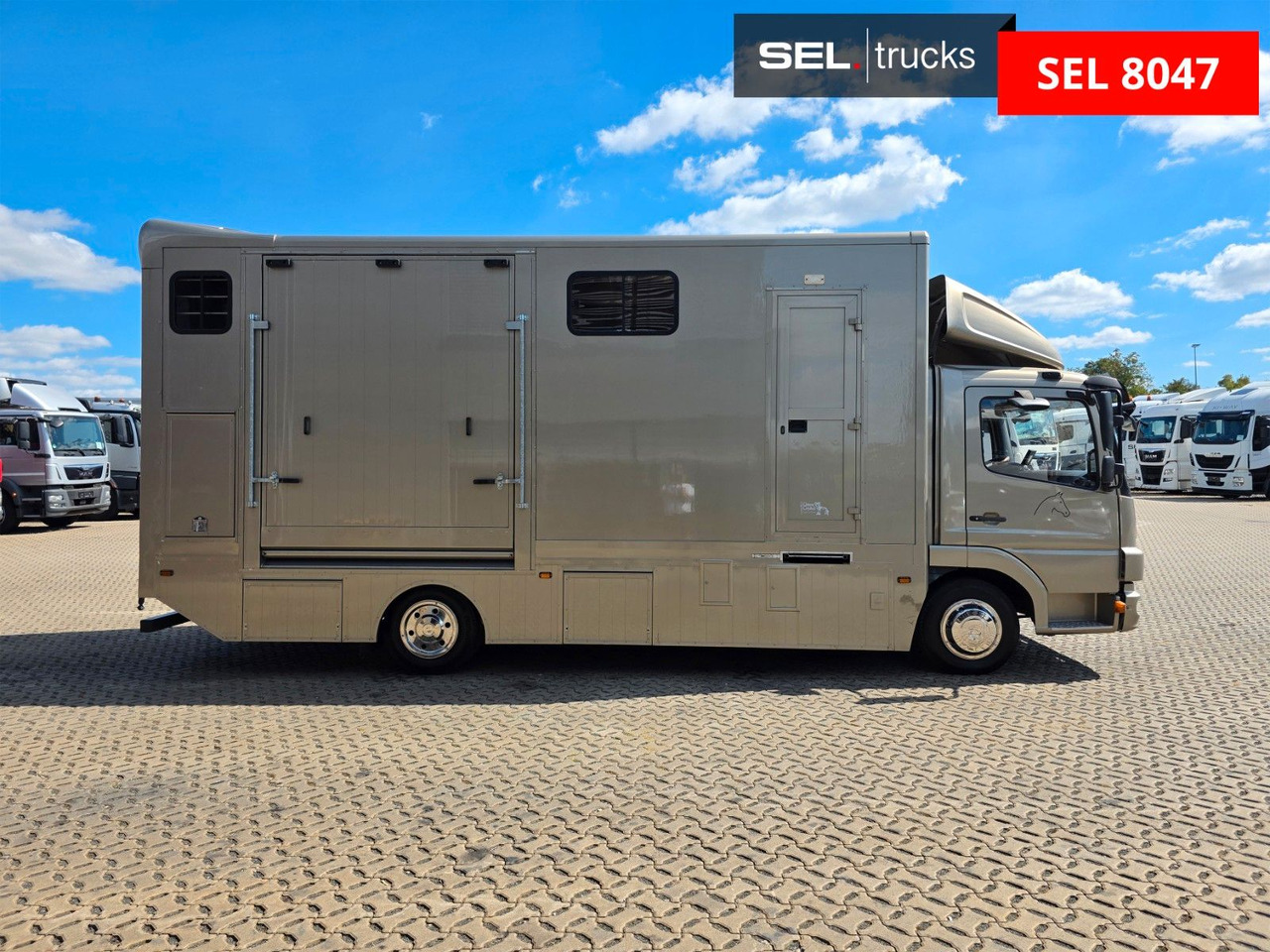 Mercedes-Benz Atego 818L - Φορτηγό μεταφορά ζώων: φωτογραφία 4 Mercedes-Benz Atego 818L - Φορτηγό μεταφορά ζώων: φωτογραφία 4