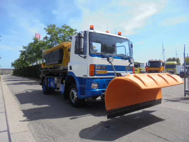 DAF 65.210 ATI 4X4 ZOUT + SNEEUW - Φυσητήρας χιονιού: φωτογραφία 3 DAF 65.210 ATI 4X4 ZOUT + SNEEUW - Φυσητήρας χιονιού: φωτογραφία 3