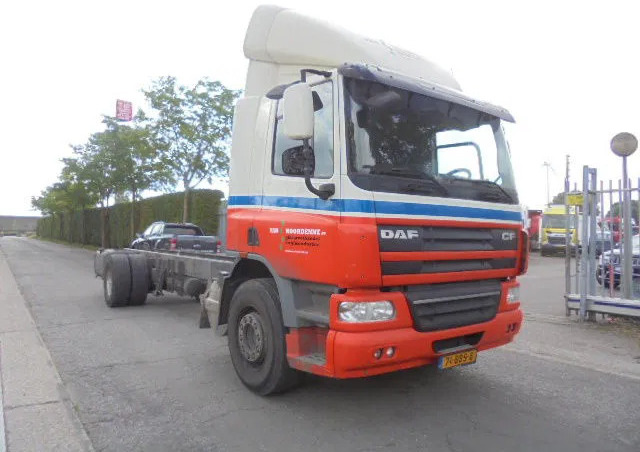 DAF CF 250 NL TRUCK - Φορτηγό σασί: φωτογραφία 3 DAF CF 250 NL TRUCK - Φορτηγό σασί: φωτογραφία 3
