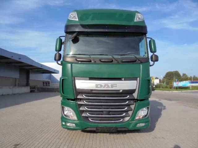 DAF XF 106.460 SUPER SPACE CAB - Τράκτορας: φωτογραφία 4 DAF XF 106.460 SUPER SPACE CAB - Τράκτορας: φωτογραφία 4
