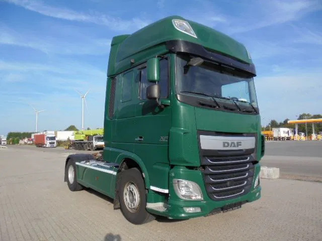 DAF XF 106.460 SUPER SPACE CAB - Τράκτορας: φωτογραφία 3 DAF XF 106.460 SUPER SPACE CAB - Τράκτορας: φωτογραφία 3