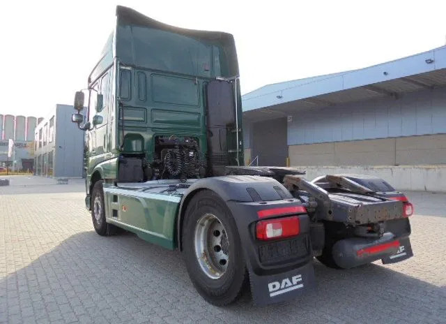 DAF XF 106.460 SUPER SPACE CAB - Τράκτορας: φωτογραφία 5 DAF XF 106.460 SUPER SPACE CAB - Τράκτορας: φωτογραφία 5