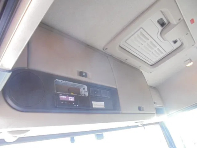 Φορτηγό μουσαμάς DAF XF 410 6X2 NL TRUCK TUV 03-26: φωτογραφία 13 Φορτηγό μουσαμάς DAF XF 410 6X2 NL TRUCK TUV 03-26: φωτογραφία 13