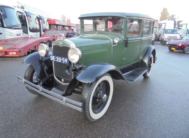 Ford A A - Hatchback: φωτογραφία 1 Ford A A - Hatchback: φωτογραφία 1