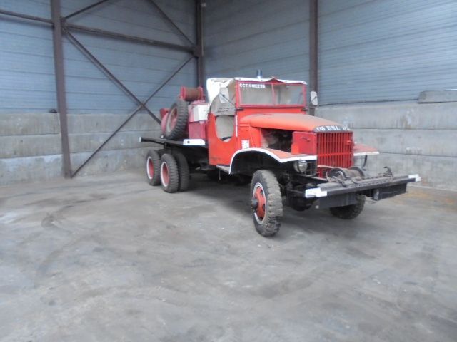 GMC CCKW 353 6X6 - Φορτηγό βυτιοφόρο: φωτογραφία 1 GMC CCKW 353 6X6 - Φορτηγό βυτιοφόρο: φωτογραφία 1