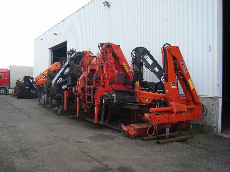 Hiab ALLTYPE YEARS AND PRICES HIAB PALFINGER HMF ATLAS KENNIS EFFER COPMA - Γερανός παπαγάλος: φωτογραφία 3 Hiab ALLTYPE YEARS AND PRICES HIAB PALFINGER HMF ATLAS KENNIS EFFER COPMA - Γερανός παπαγάλος: φωτογραφία 3