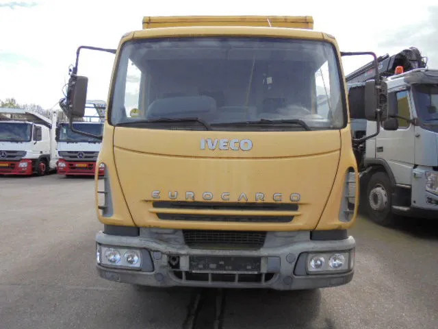Iveco Eurocargo 75E15 - Φορτηγό κόφα: φωτογραφία 4 Iveco Eurocargo 75E15 - Φορτηγό κόφα: φωτογραφία 4