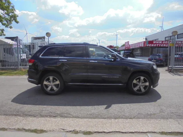 Jeep Grand Cherokee 4X4 SUMMIT EDITION 3.0 LTR V6 - SUV: φωτογραφία 4 Jeep Grand Cherokee 4X4 SUMMIT EDITION 3.0 LTR V6 - SUV: φωτογραφία 4