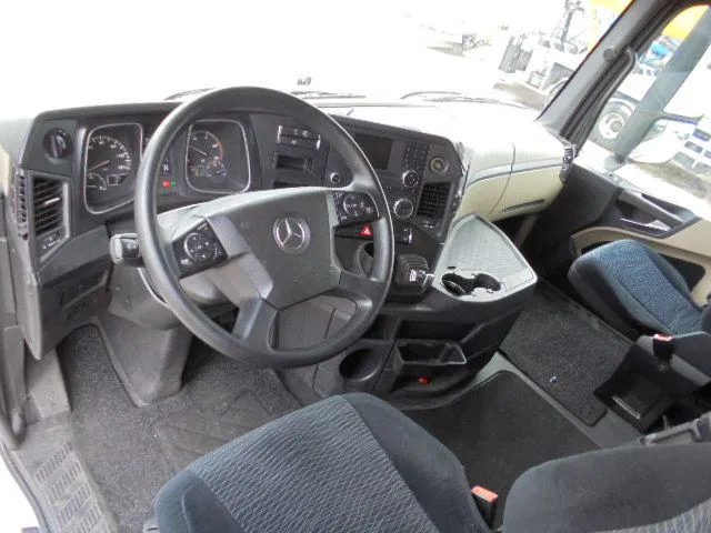 Mercedes-Benz Actros 1842 15x IN STOCK - Τράκτορας: φωτογραφία 3 Mercedes-Benz Actros 1842 15x IN STOCK - Τράκτορας: φωτογραφία 3