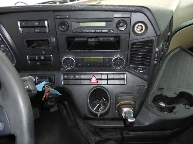 Τράκτορας Mercedes-Benz Actros 1842 LS EUR6: φωτογραφία 10