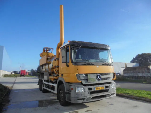 Mercedes-Benz Actros 2532 LENA ADR - Όχημα εκκένωσης βόθρων: φωτογραφία 3 Mercedes-Benz Actros 2532 LENA ADR - Όχημα εκκένωσης βόθρων: φωτογραφία 3