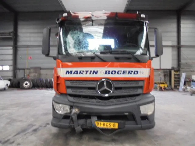 Mercedes-Benz Antos 1832 CABINE SCHADE FOR PARTS - Τράκτορας: φωτογραφία 2 Mercedes-Benz Antos 1832 CABINE SCHADE FOR PARTS - Τράκτορας: φωτογραφία 2