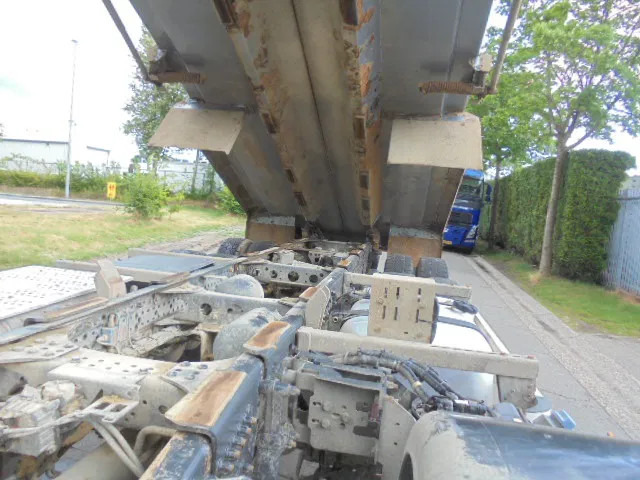 Φορτηγό ανατρεπόμενο Mercedes-Benz Arocs 3340 8X4: φωτογραφία 12 Φορτηγό ανατρεπόμενο Mercedes-Benz Arocs 3340 8X4: φωτογραφία 12