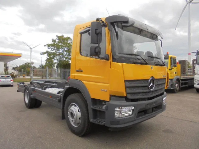 Mercedes-Benz Atego 1518 NEW DEMO MET FABRIEKS GARANTIE - Φορτηγό σασί: φωτογραφία 3 Mercedes-Benz Atego 1518 NEW DEMO MET FABRIEKS GARANTIE - Φορτηγό σασί: φωτογραφία 3