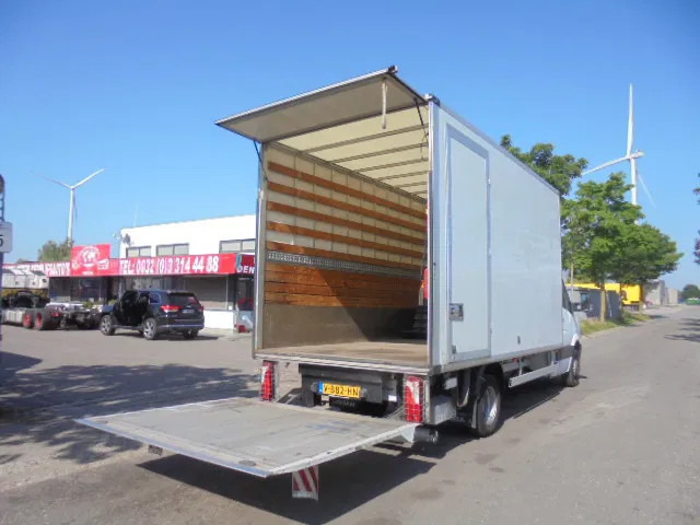 Mercedes-Benz Sprinter 316 CDI - Επαγγελματικό αυτοκίνητο κόφα: φωτογραφία 4 Mercedes-Benz Sprinter 316 CDI - Επαγγελματικό αυτοκίνητο κόφα: φωτογραφία 4
