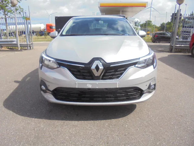 Renault Taliant 1.0 TURBO NEW TAX FREE - Λιμουζίνα/ Sedan: φωτογραφία 2 Renault Taliant 1.0 TURBO NEW TAX FREE - Λιμουζίνα/ Sedan: φωτογραφία 2