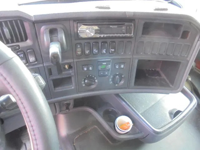 Φορτηγό κόφα Scania R400 6X2 VOLUME COMBI + RETARDER: φωτογραφία 8 Φορτηγό κόφα Scania R400 6X2 VOLUME COMBI + RETARDER: φωτογραφία 8