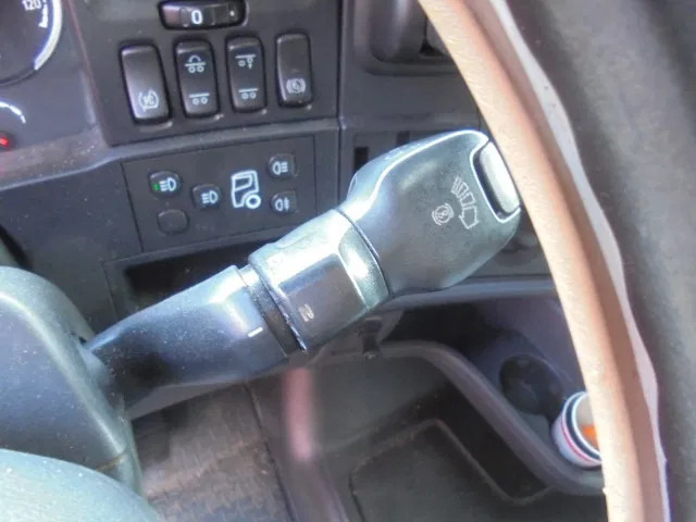 Φορτηγό κόφα Scania R400 6X2 VOLUME COMBI + RETARDER: φωτογραφία 12 Φορτηγό κόφα Scania R400 6X2 VOLUME COMBI + RETARDER: φωτογραφία 12