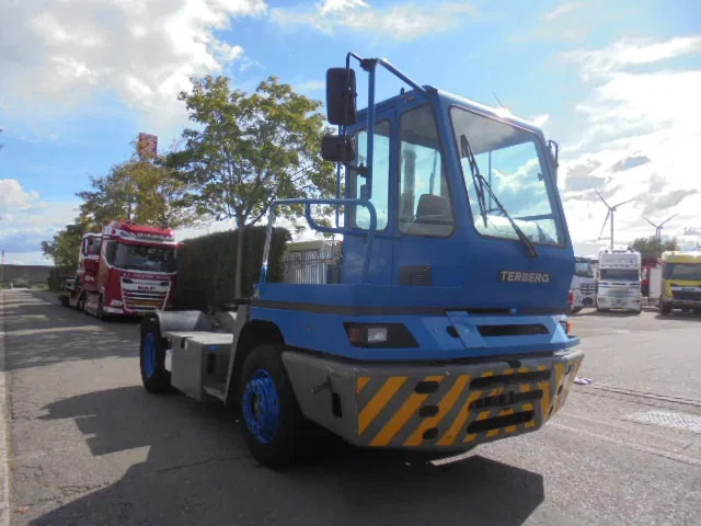 Terberg YT 182 NL KENTEKEN - Τράκτορες τελωνείων: φωτογραφία 3 Terberg YT 182 NL KENTEKEN - Τράκτορες τελωνείων: φωτογραφία 3