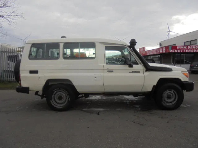 Toyota Land Cruiser HZJ78L 4WD EXPORT OUT EU ONLY - Αυτοκίνητο: φωτογραφία 4 Toyota Land Cruiser HZJ78L 4WD EXPORT OUT EU ONLY - Αυτοκίνητο: φωτογραφία 4