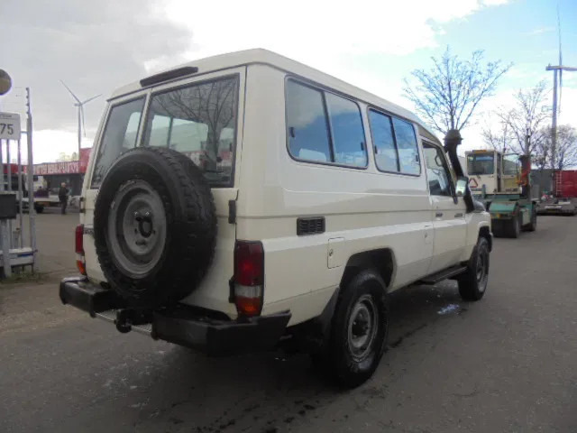 Toyota Land Cruiser HZJ78L 4WD EXPORT OUT EU ONLY - Αυτοκίνητο: φωτογραφία 5 Toyota Land Cruiser HZJ78L 4WD EXPORT OUT EU ONLY - Αυτοκίνητο: φωτογραφία 5