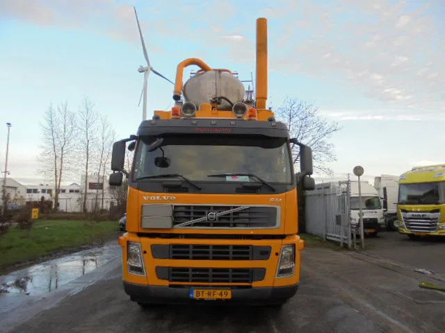 Volvo FM 400 8X4 NL TRUCK - Όχημα εκκένωσης βόθρων: φωτογραφία 2 Volvo FM 400 8X4 NL TRUCK - Όχημα εκκένωσης βόθρων: φωτογραφία 2