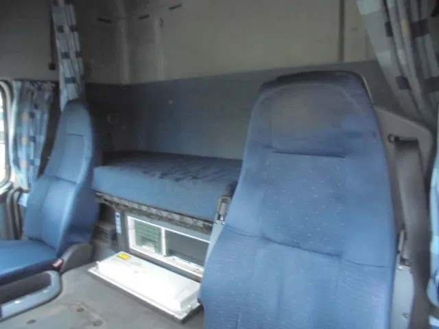 Τράκτορας Volvo FM 400 GLOBETROTTER ADR NL TRUCK +TANK TRAILER: φωτογραφία 8 Τράκτορας Volvo FM 400 GLOBETROTTER ADR NL TRUCK +TANK TRAILER: φωτογραφία 8