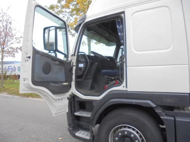 Volvo FM 400 GLOBETROTTER ADR NL TRUCK - Τράκτορας: φωτογραφία 5 Volvo FM 400 GLOBETROTTER ADR NL TRUCK - Τράκτορας: φωτογραφία 5